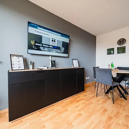!!NEU!! Deluxe Apartment I Balkon I Küche I Parken I WLAN I Netflix Magdeburg Exterior foto