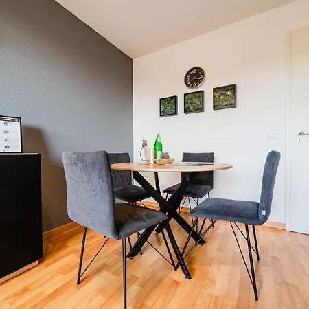 !!NEU!! Deluxe Apartment I Balkon I Küche I Parken I WLAN I Netflix Magdeburg Exterior foto